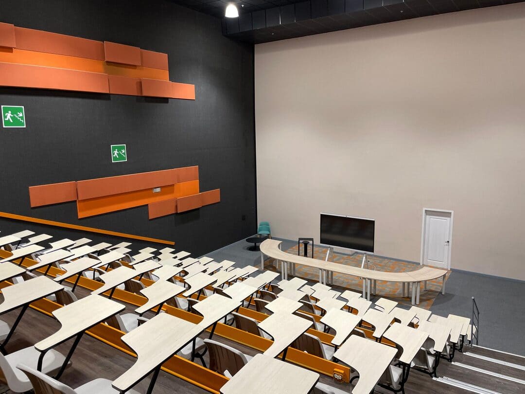 Aprende cómo alquilar una sala de eventos corporativos en Panamá